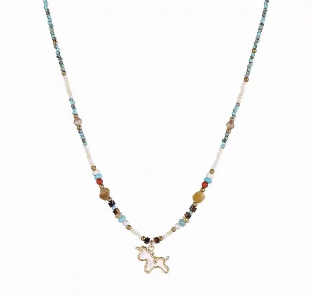 Layered minimalist necklace set